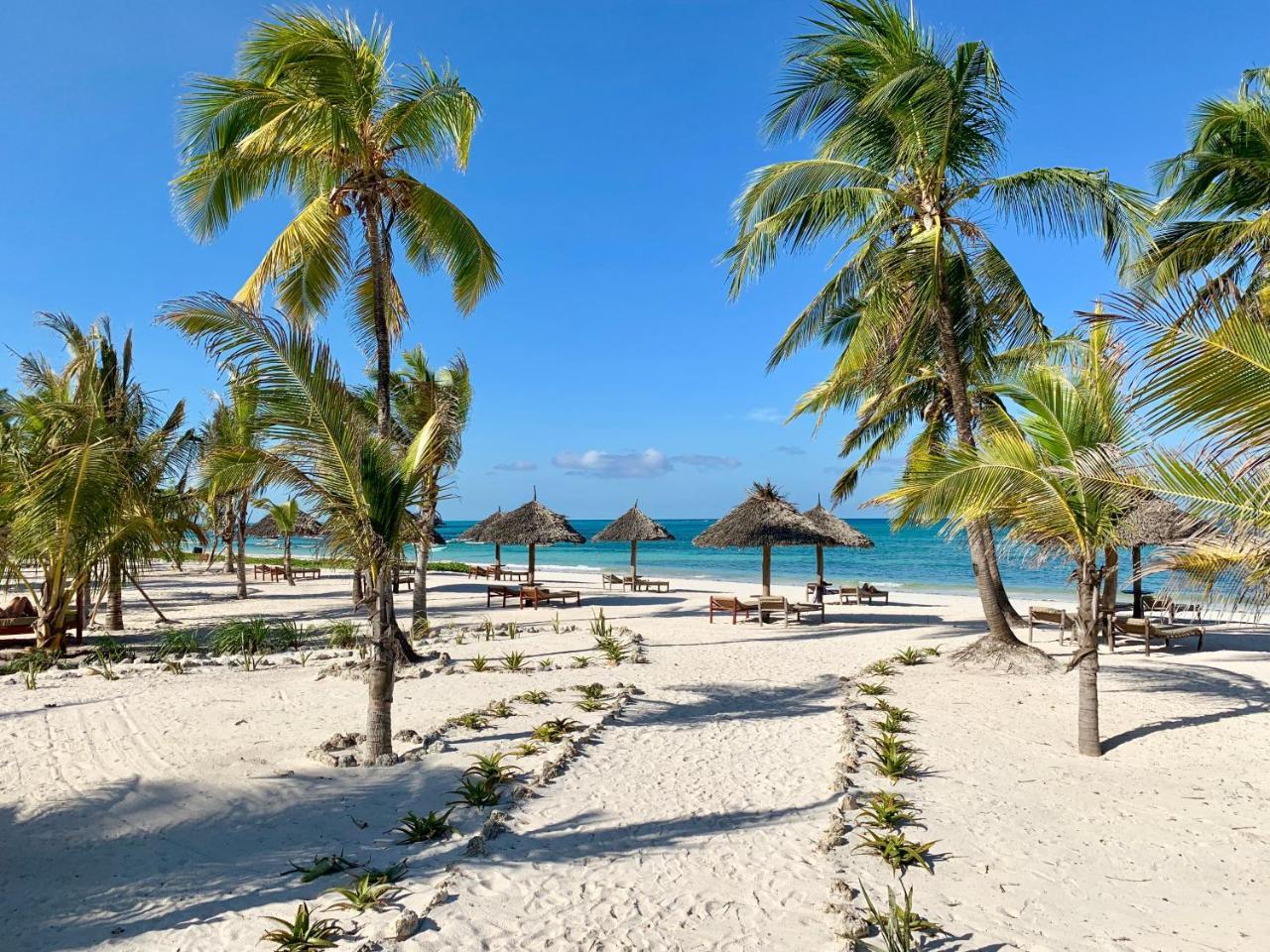 The Sands Beach Resort Bwejuu Luaran gambar